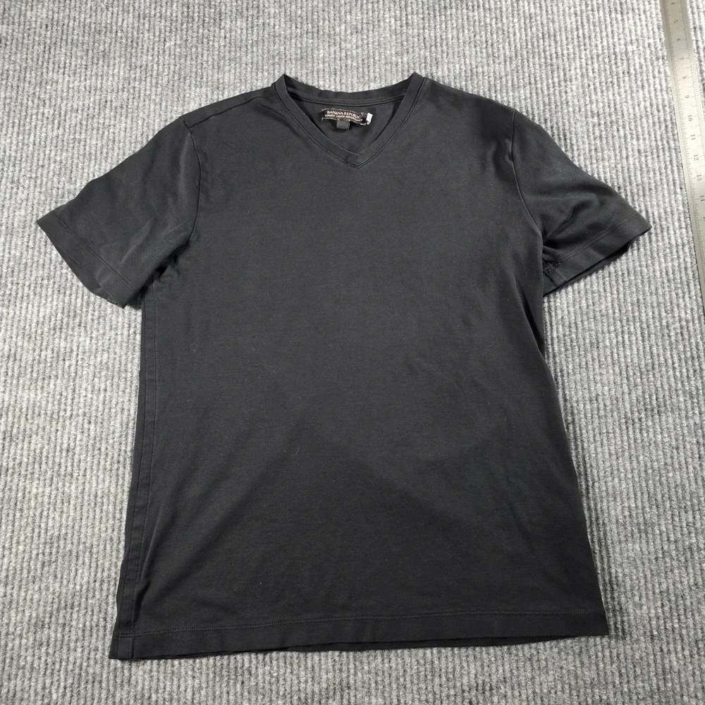 Banana Republic Luxury Touch Performance V-Neck T-Shirt Mens Medium Black Tee
